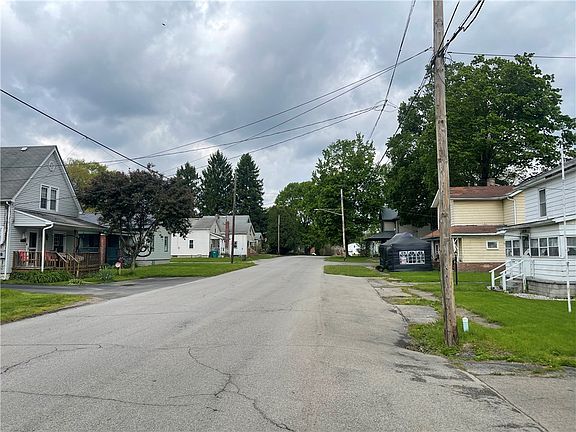 5th image of 3728 W Main St