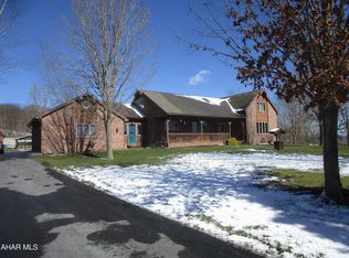 277 Valley Rd, Bedford, PA 15559