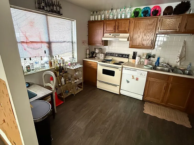 1214 Vattier St — Photo 12