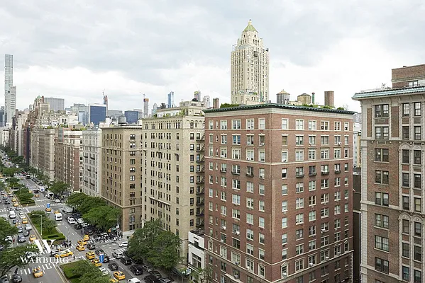 Sold by Warburg | media 16