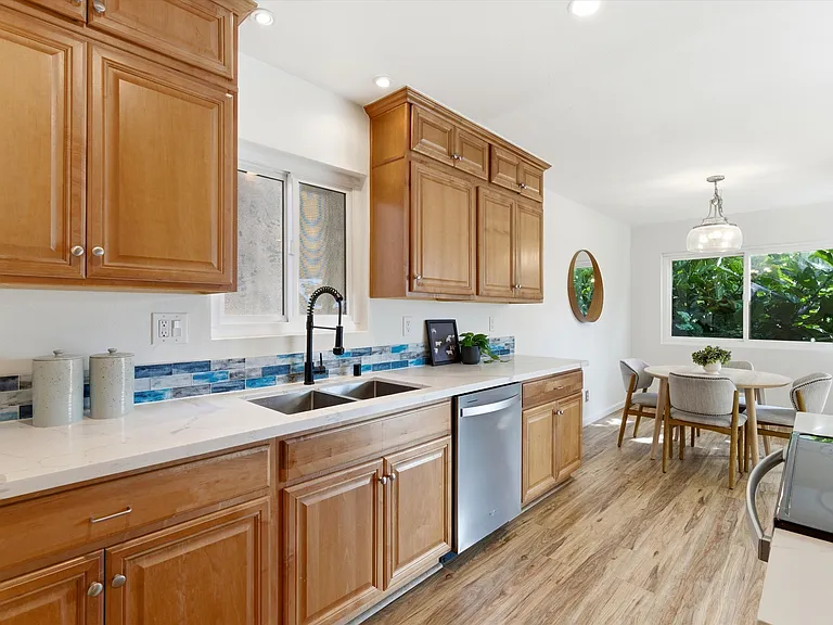 3609 E 2nd St #207 — Photo 15