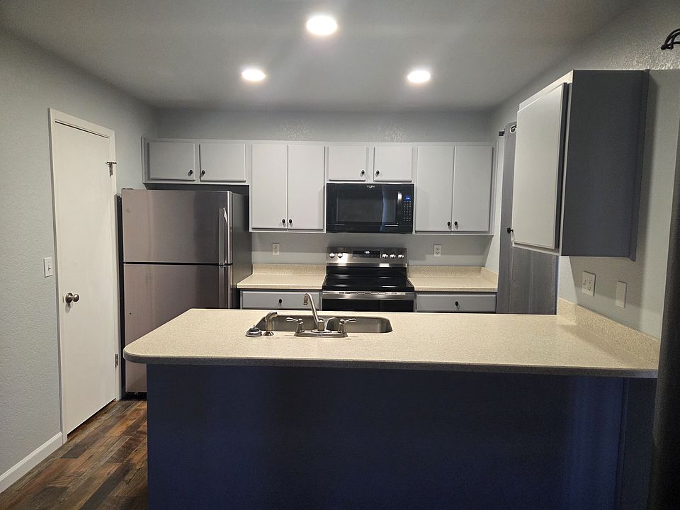 2nd image of 3070 Tetons Ct #A