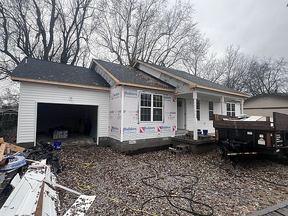 2nd image of 203 Hilltop Dr