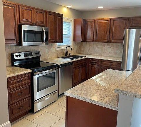 2nd image of 7760 Cooper Meadows Ln