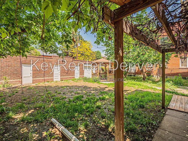 945 N Washington St #100 — Photo 43