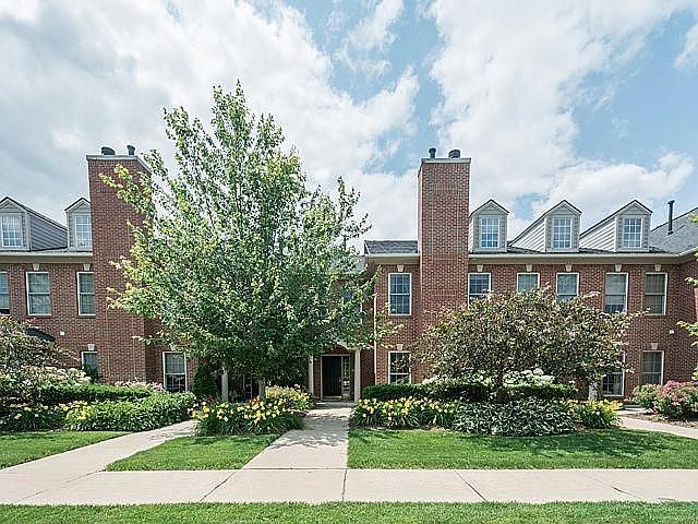1st image of 5570 Hampshire Ln #170