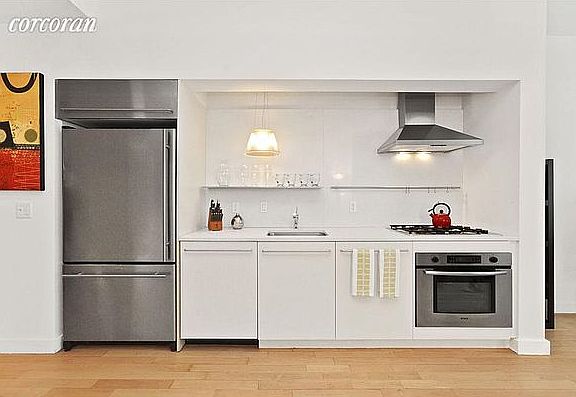 3rd image of 15 Broad St APT 2022