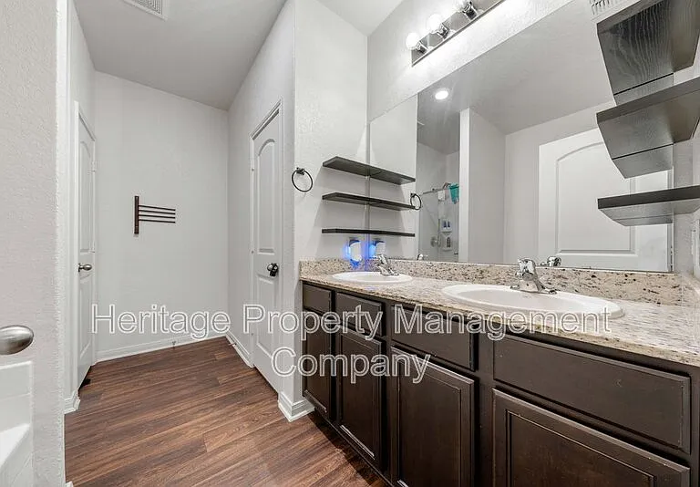 739 Veloway Trl — Photo 16