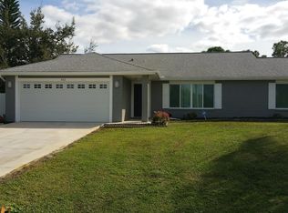 542 SW Fifer Ave, Port Saint Lucie, FL 34953