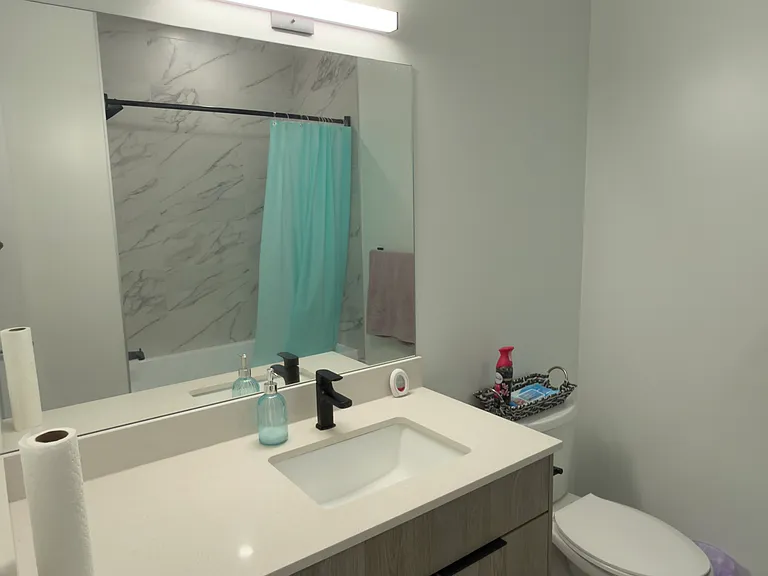131 King St W — Photo 5