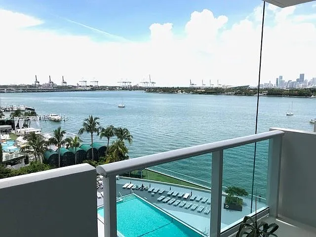 Mirador 1200 Condo — Photo 2