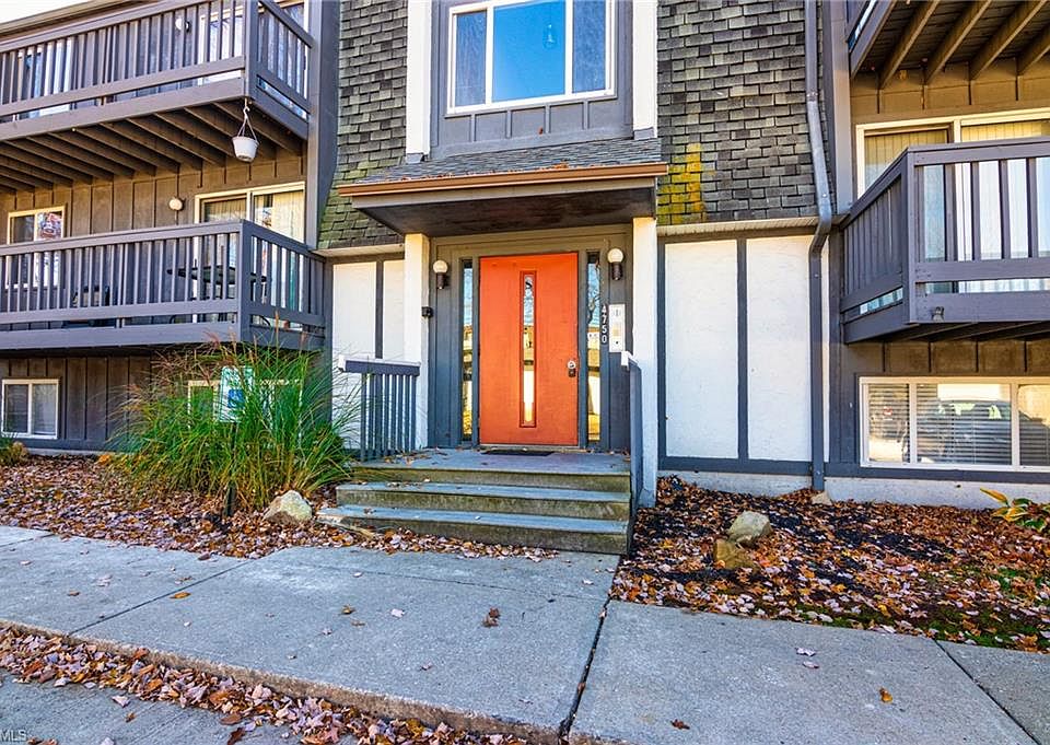 1st image of 4750 Oak Point Rd Unit 305