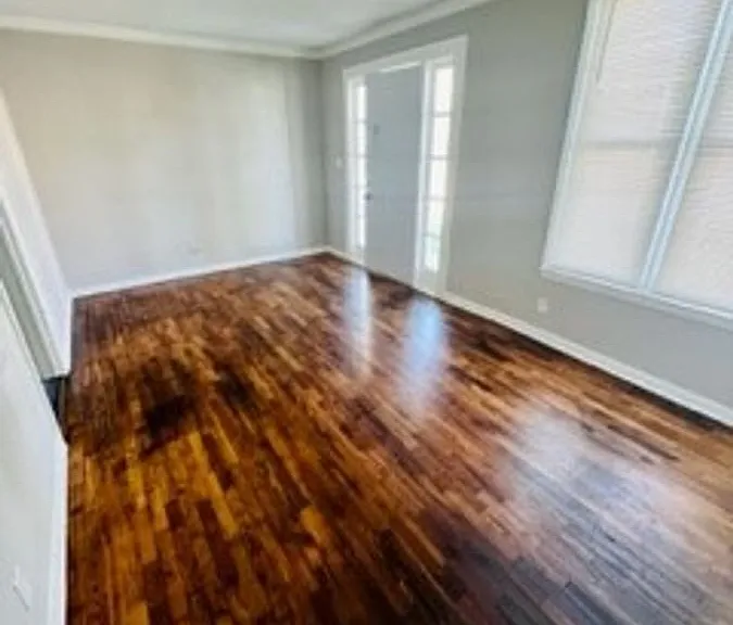 405 Superior St #1 — Photo 1