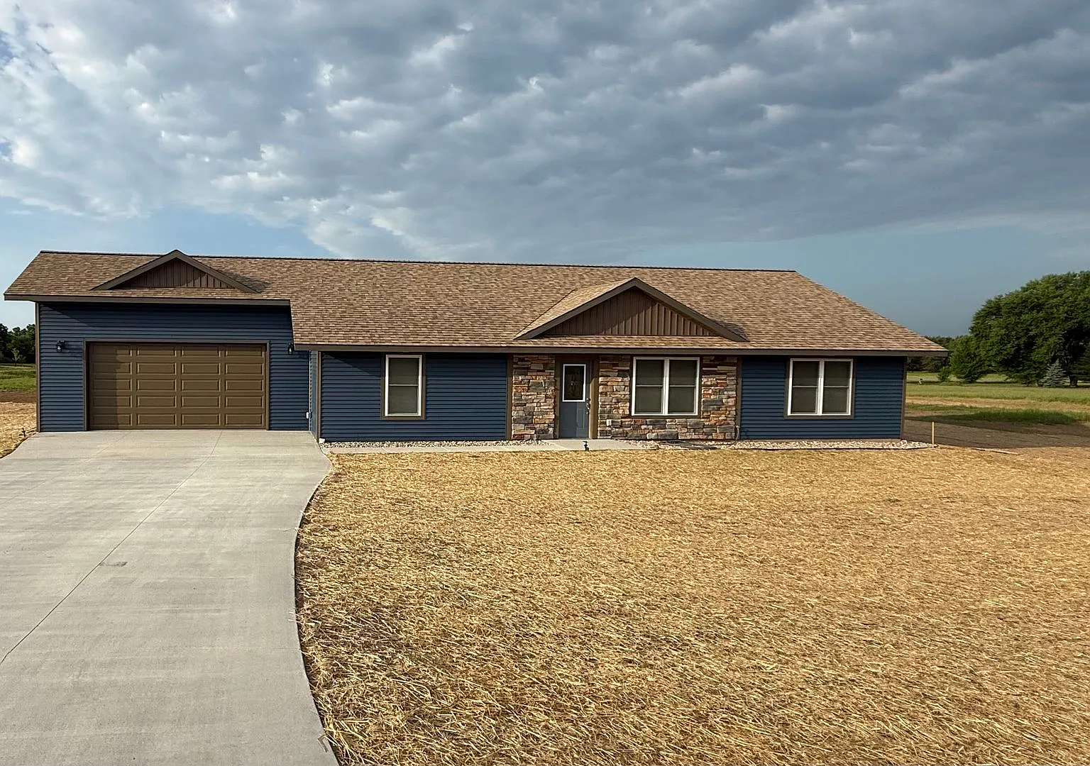 3 Bedroom 2 Bath House — Photo 1