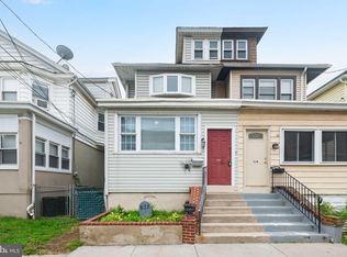 526 Ridgeway St, Gloucester City, NJ 08030