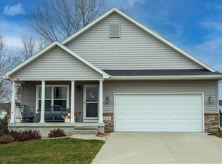 4151 Mockingbird Ln, Waterloo, IA 50702
