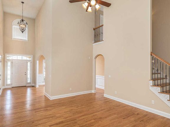 4th image of 8096 Trout Lily Dr