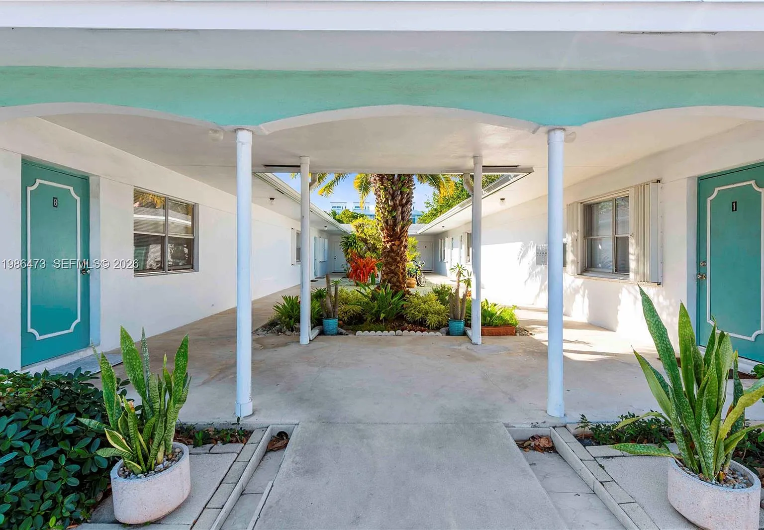 Ventura Villas Condo — Photo 3