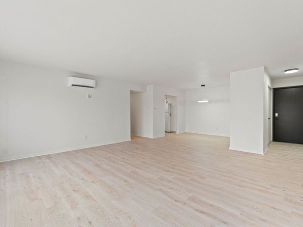 2445 Fairfield Ave #301