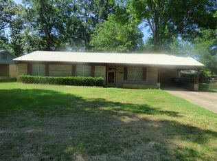 1906 Friendly Ave, Mount Pleasant, TX 75455