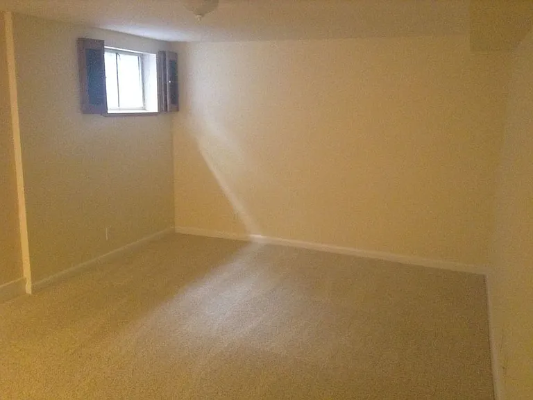Very large bedroom