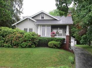 34 S Randolph Ave, Poughkeepsie, NY 12601
