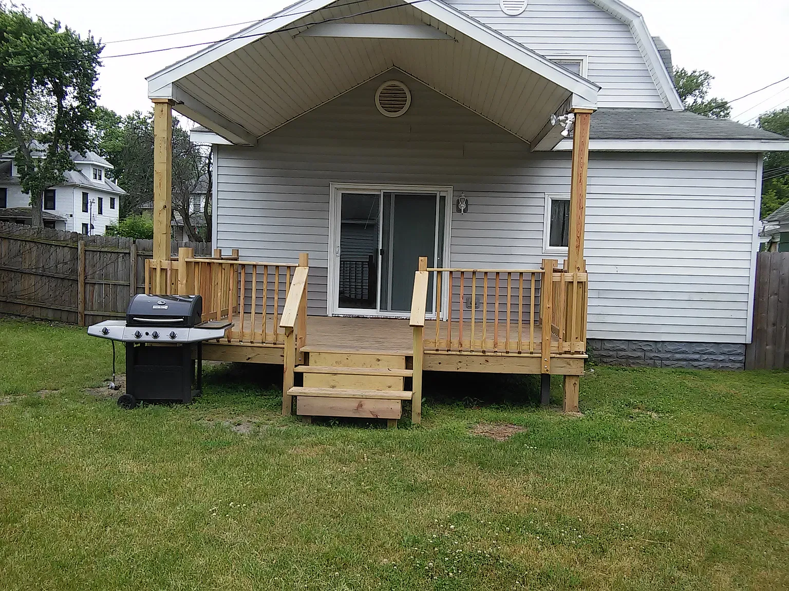 427 Howard, South Bend, IN 46617 — Photo 2