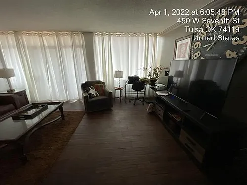 450 W 7th St #206 Photo 1