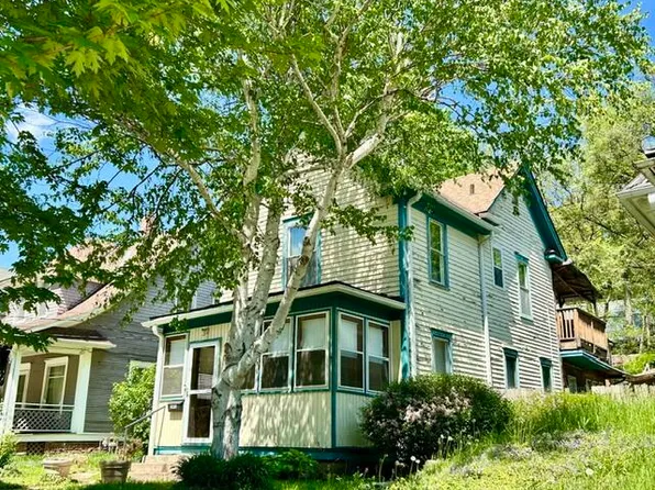 341 Lincoln Ave, Council Bluffs, IA 51503