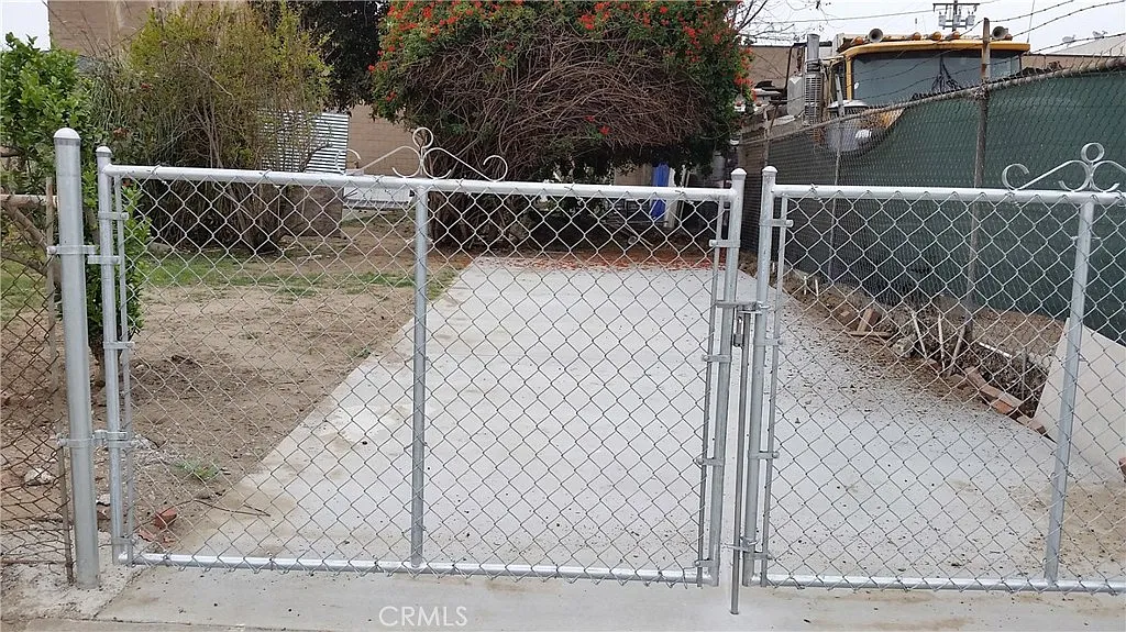 2 bed, 900 sqft, $2,800 — Photo 2
