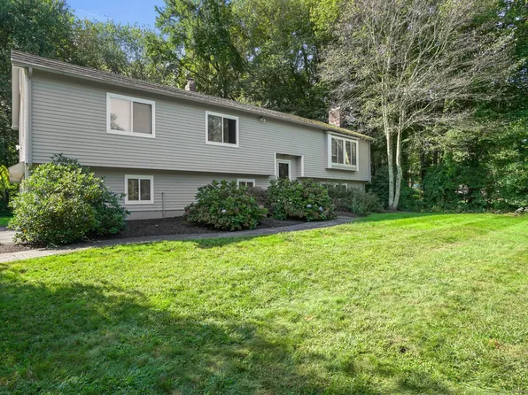 112 Woodlawn Road, Monroe, CT 06468