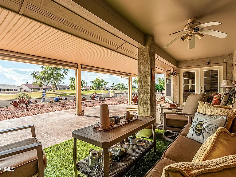 W Ravenswood Dr, Sun City West — Photo 2