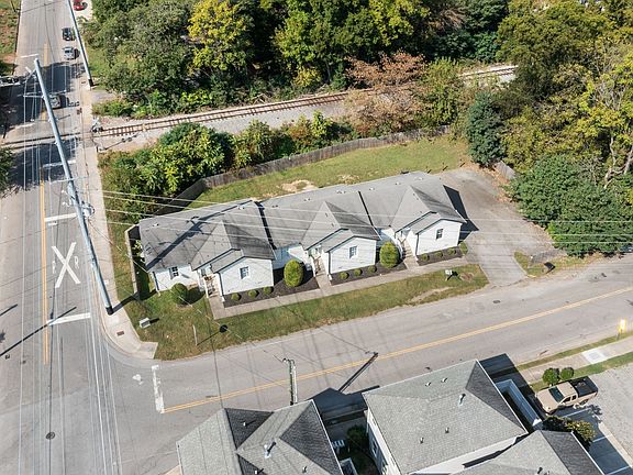 2nd image of 903 21st Ave N