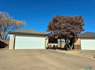 1001 Sun Ct, Portales, NM 88130