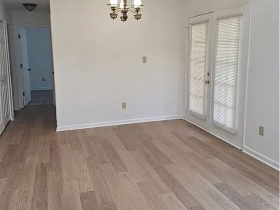 3rd image of 120 Raintree Way