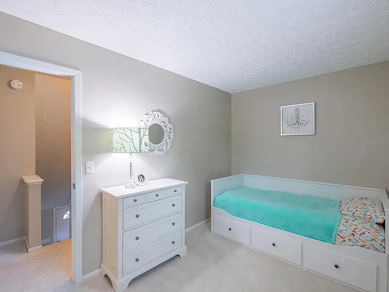 6887 Running Deer Pl — Photo 29