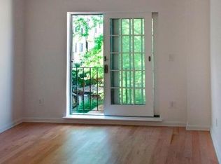 300 20th St #3, Brooklyn, NY