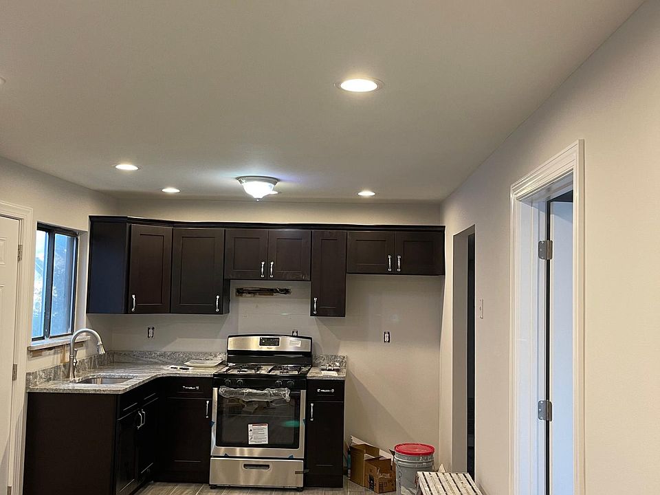 1st image of 74 Bellhaven Pl #2