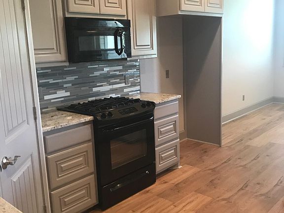 Microwave, cooktop, oven