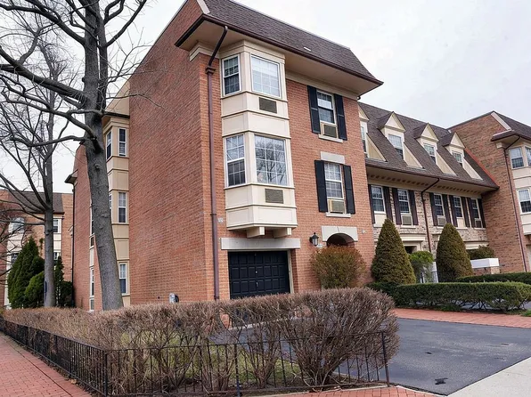 20701 Estates Dr Floor 2, Bayside, NY 11360