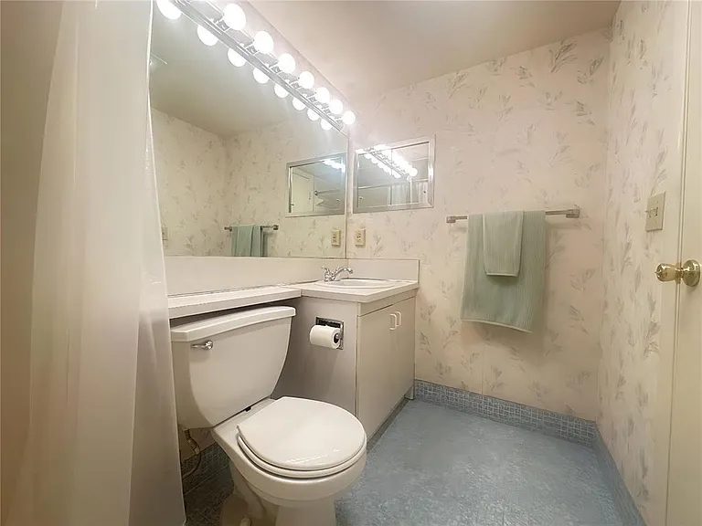 4037 Harwood Dr #D — Photo 11