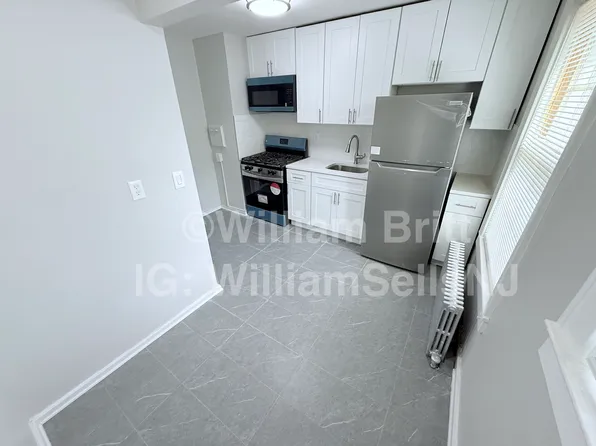 500-502 Alma Ter #B4, Teaneck, NJ 07666