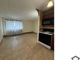 5621 Clover Place #, Glendale, NY