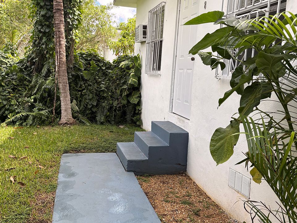 1st image of 601 NW 90th St