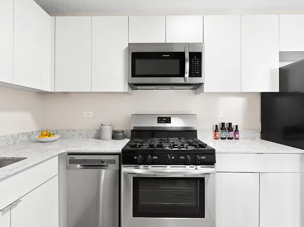 1990 Lexington Avenue image 1 of 9