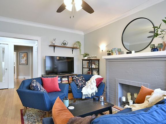 4th image of 230 W Washington Blvd APT 1