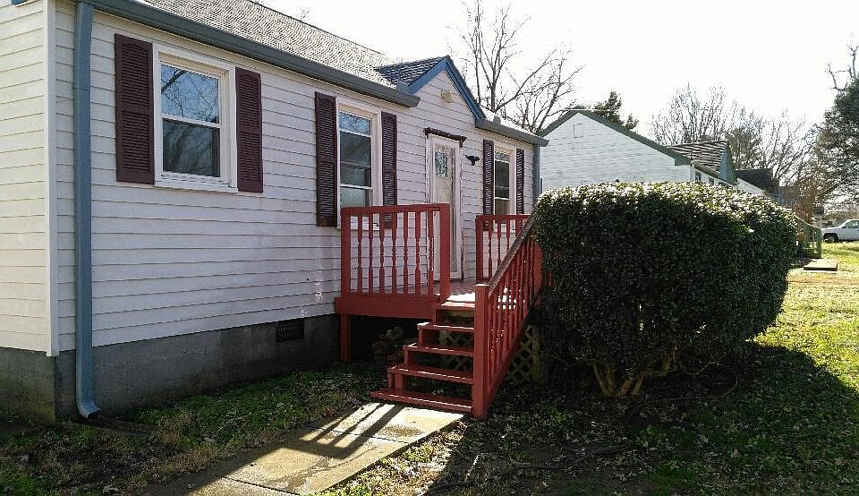 2nd image of 1012 Kirby Ave
