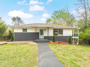 9205 Burchfield Dr, Oak Ridge, TN 37830