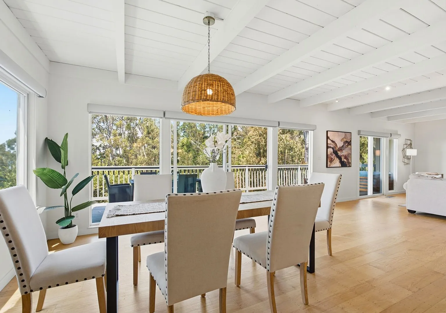 Charming 4BR House in Oakland — Photo 2
