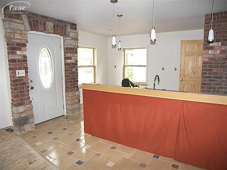 1306 Mann Ave, Flint, MI 48503 Zillow